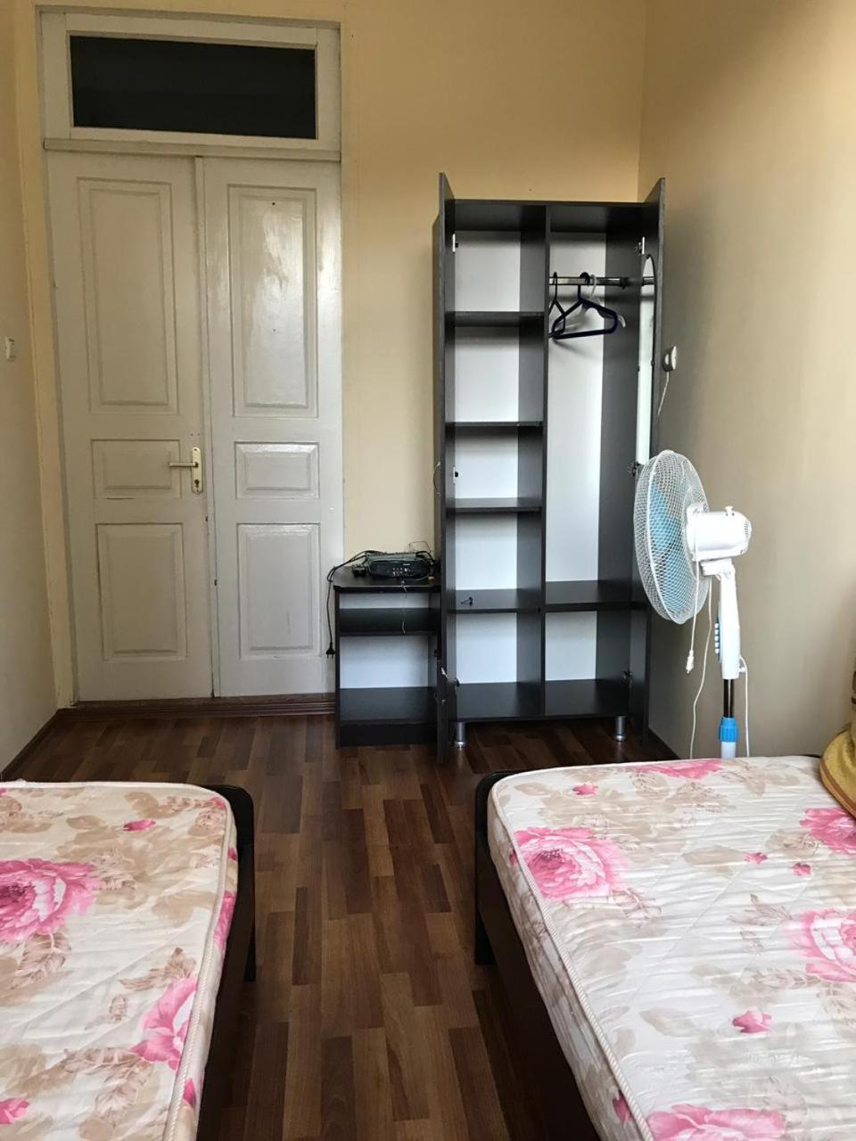 Гостевой Дом С Садом Hotel Gagra Esterno foto
